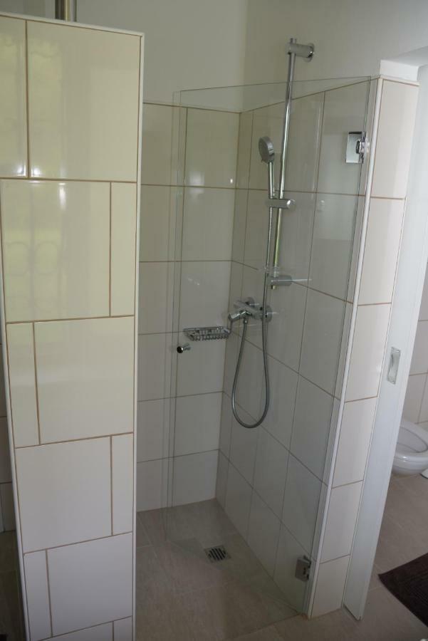 Gaestezimmer Buchegger Krumbach  エクステリア 写真