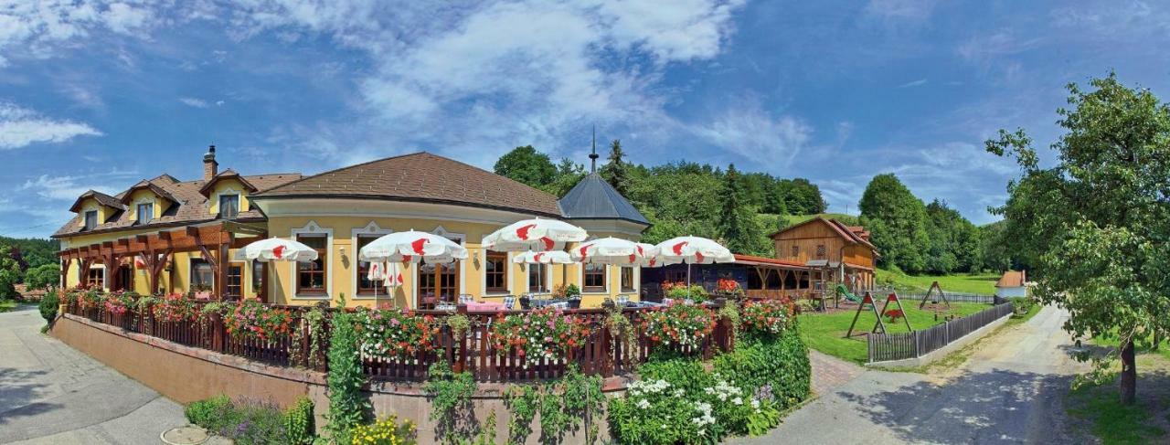 Gaestezimmer Buchegger Krumbach  エクステリア 写真