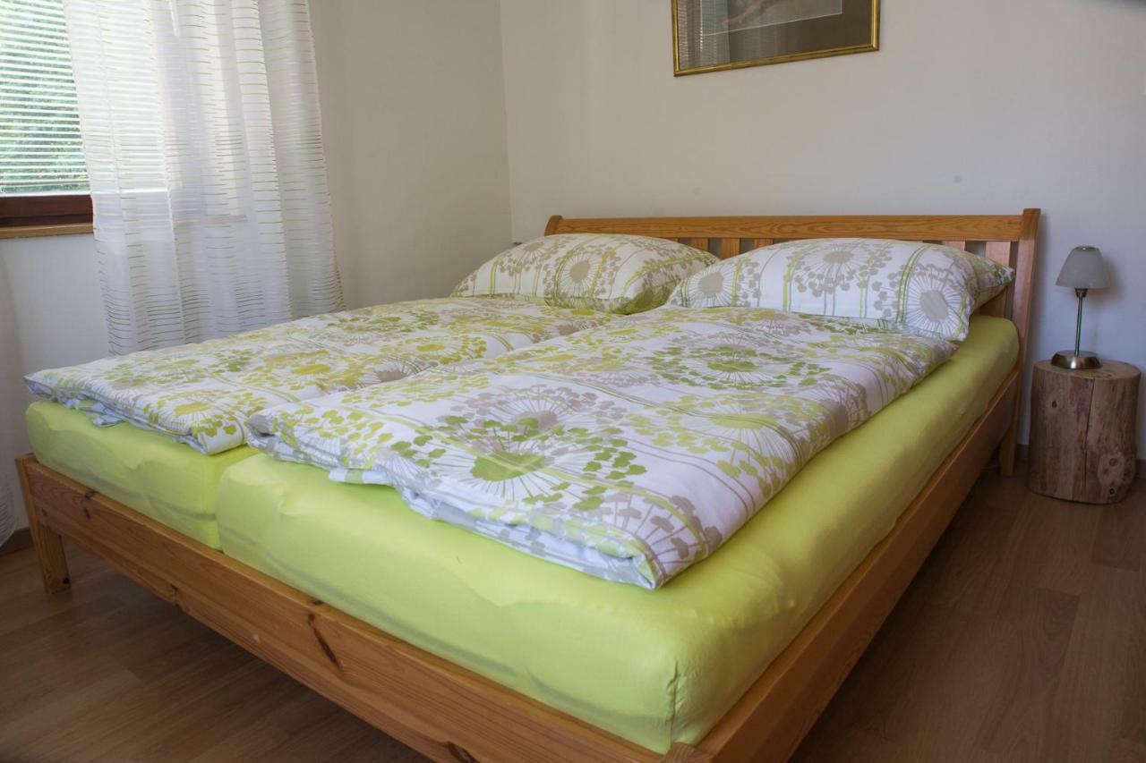 Gaestezimmer Buchegger Krumbach  エクステリア 写真