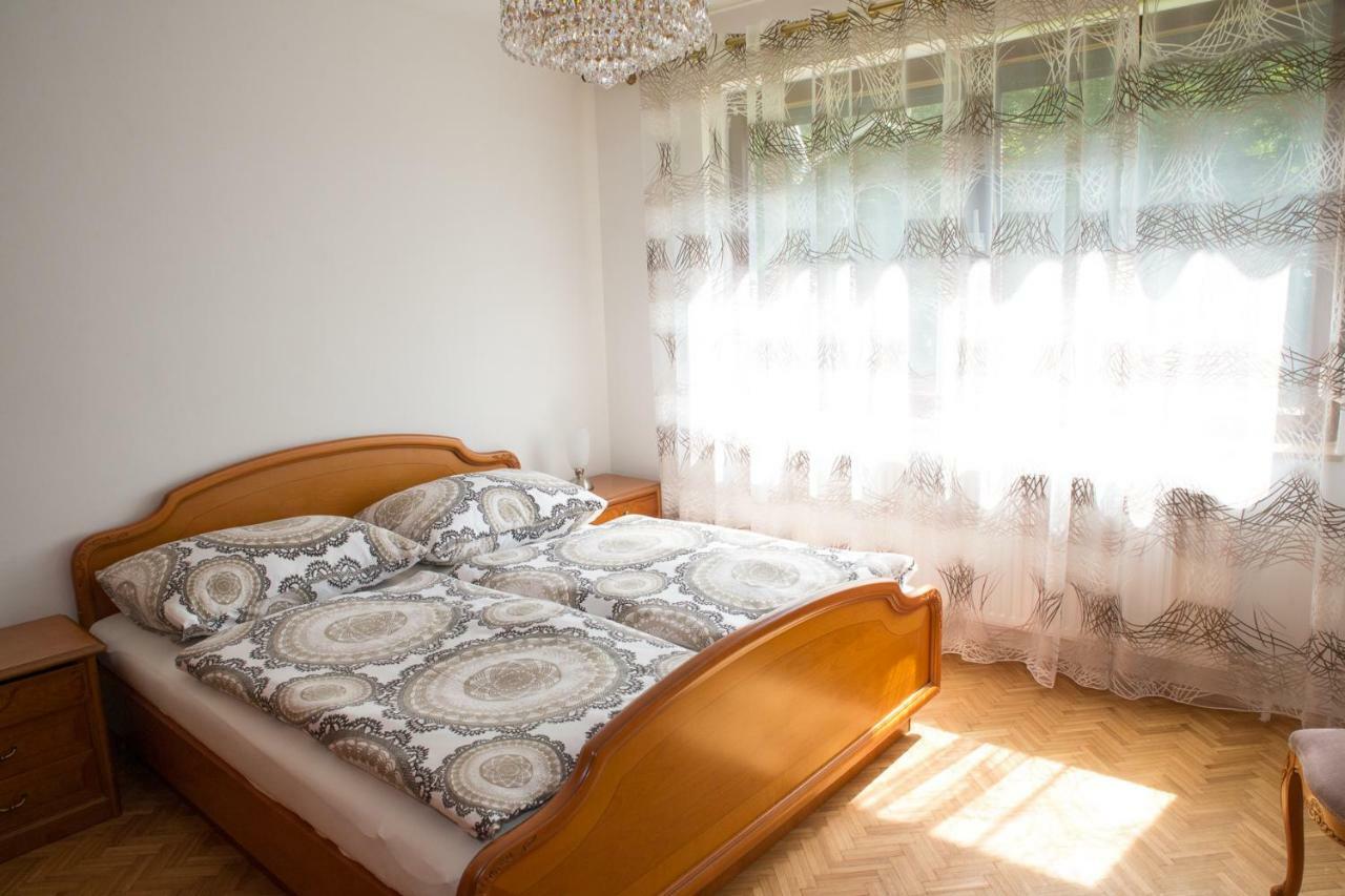Gaestezimmer Buchegger Krumbach  エクステリア 写真