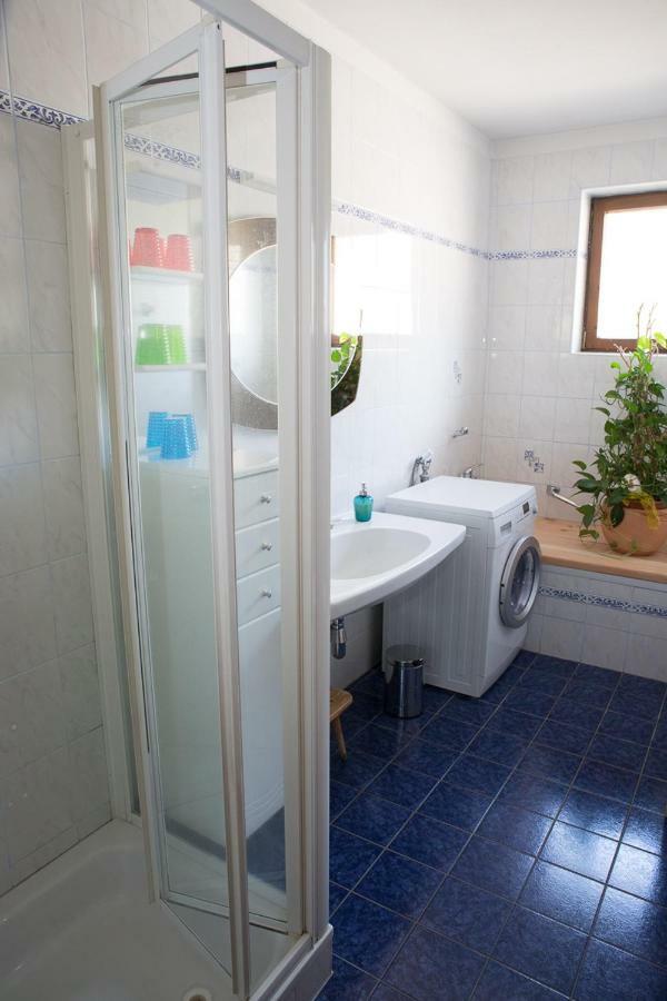 Gaestezimmer Buchegger Krumbach  エクステリア 写真